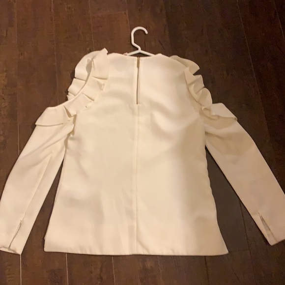 A white Ted Baker blouse with open shoulders - Picture 6 of 12